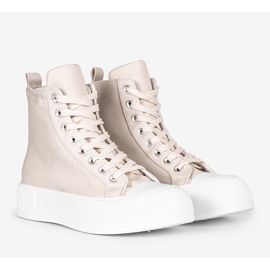 Beige Turnschuhe auf hohen Natasha-Sohlen 1