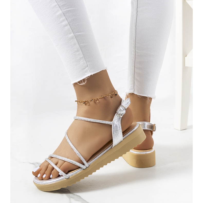 Kul. Silberne Damensandalen 1