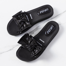 BM Schwarze Hausschuhe mit einer glänzenden Schleife Sora 1