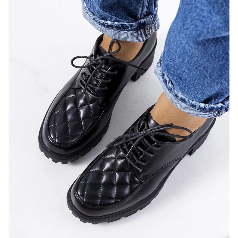 Schwarze Stöckelschuhe von Landra 1