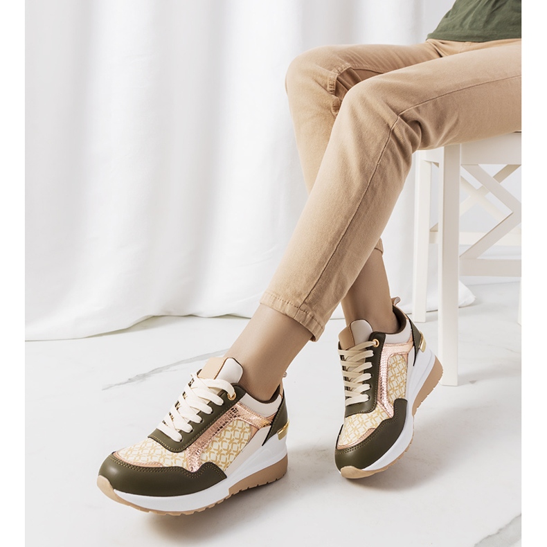 BM Grüne Turnschuhe von Nanson beige 1