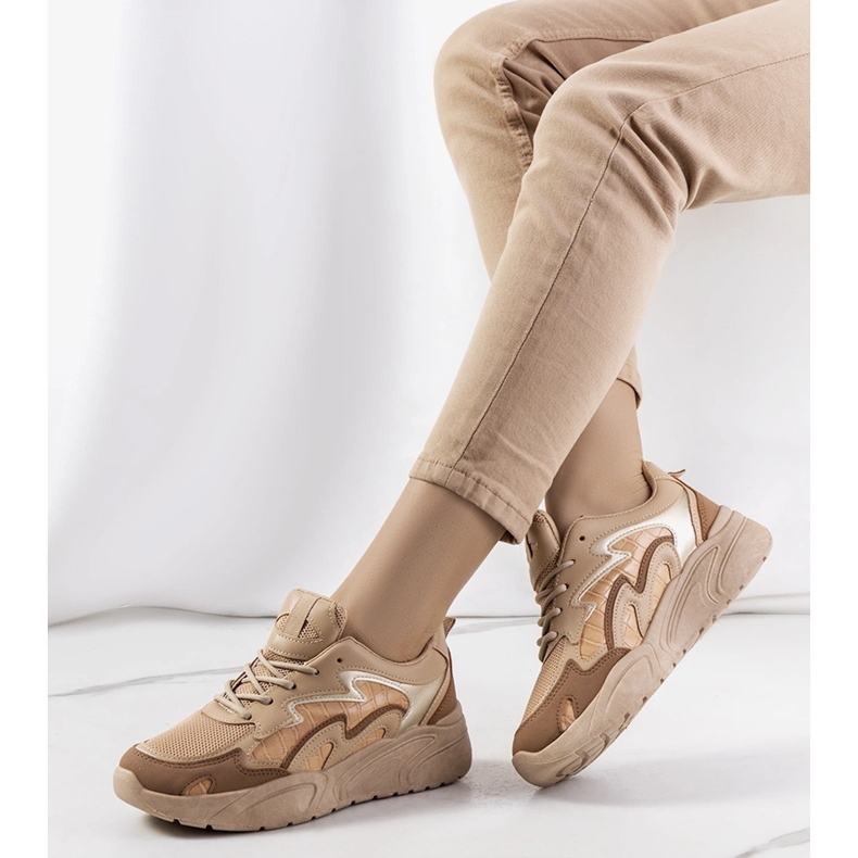 Brito braune Turnschuhe beige 1