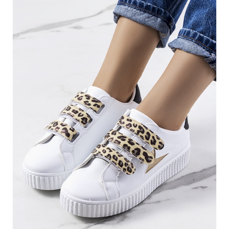 Weiße Pitmerden-Turnschuhe golden 1