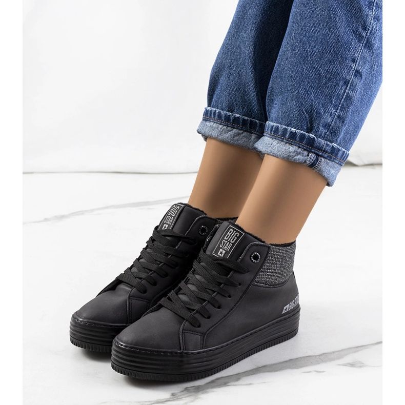 Warme Turnschuhe auf dem Keil Big Star II274147 schwarz 1