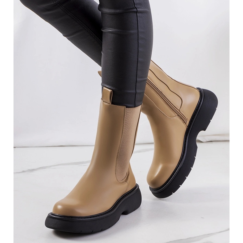 Beige Stiefel von Willsden Boots 1