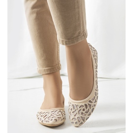 Beige Coalfell durchbrochene Ballerinas 1