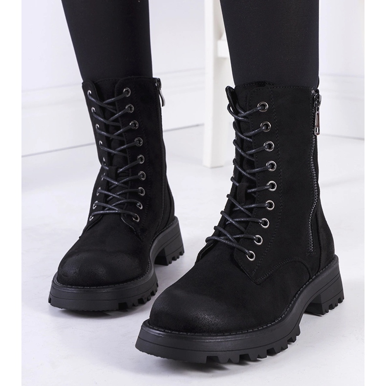 Schwarze Worcester-Trapper 1