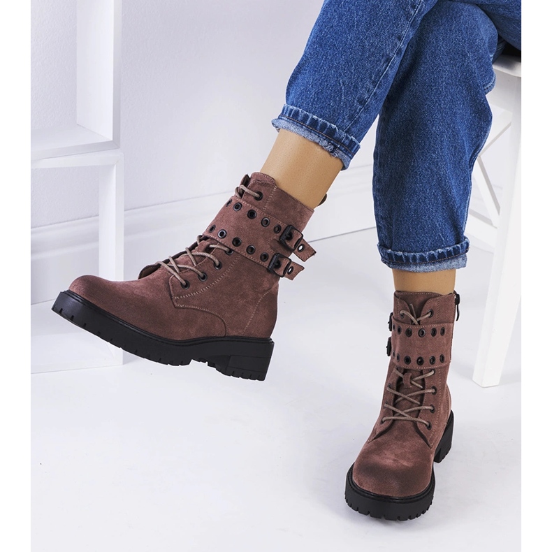 Braune Wanderschuhe von Fallkirk 1