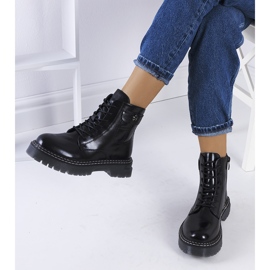 Schwarze Busan-Arbeiter 1