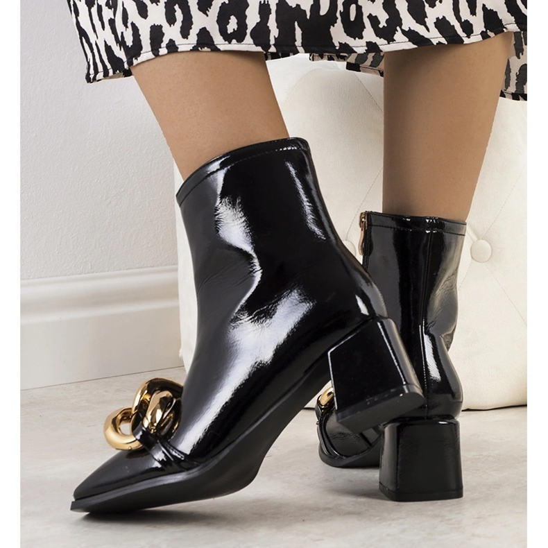 Schwarze Milanel-Stiefel aus Lackleder 1