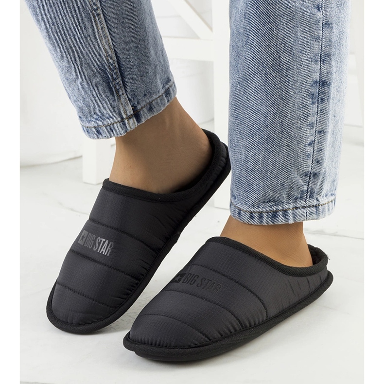 Big Star Schwarze isolierte Damenhausschuhe KK274602 1