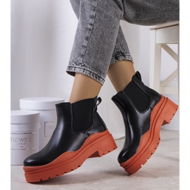 BM Schwarze Stiefeletten auf einem farbenfrohen Gaffney-Plateau 1