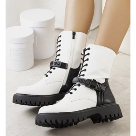 Livenzas weiße Taschen schwarz 1