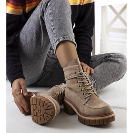 PA1 Beige Fallensteller von Nicolo 1