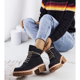 Schwarze Fallensteller von Nicolo 1