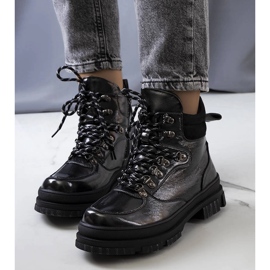 Graue Prepo-Stiefel aus Lackleder schwarz 1