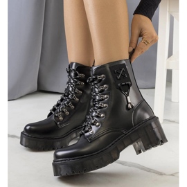 Schwarze Stiefel mit dekorativer Laverda-Bindung 2
