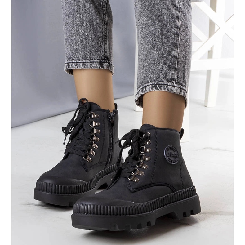 Schwarze isolierte Stiefel LCJ-22-44-1338L Lee Cooper 1