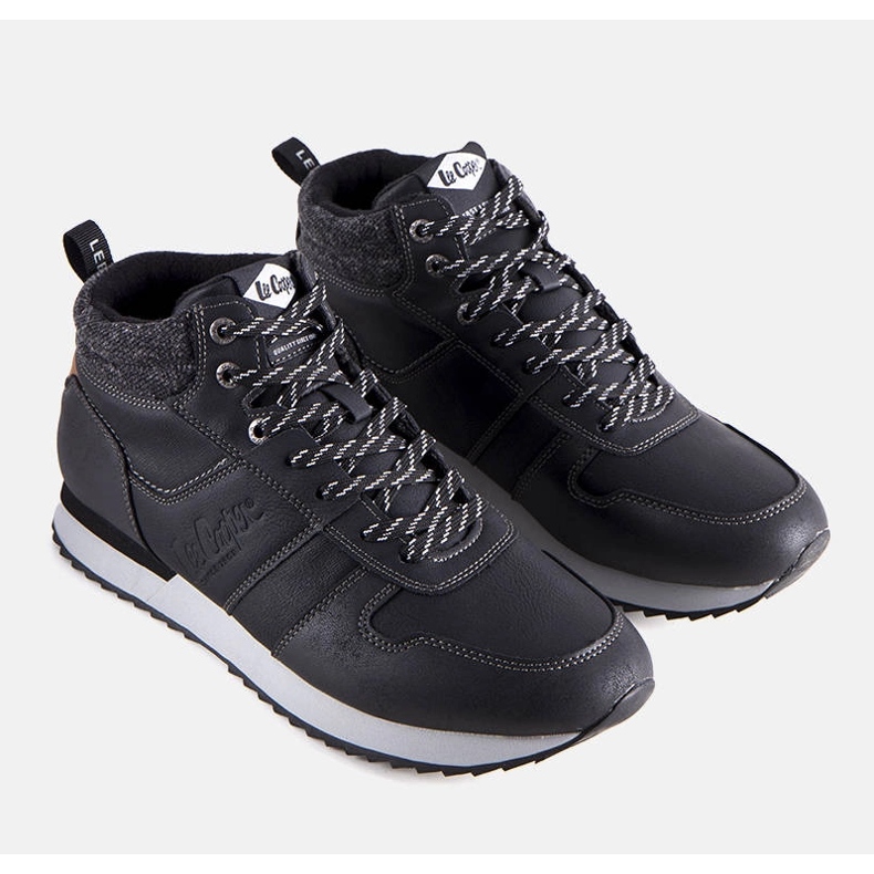 Lee Cooper Schwarze isolierte Stiefel LCJ-22-31-1460 1