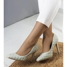 Grüne gesteppte Nadelia-Absätze 1