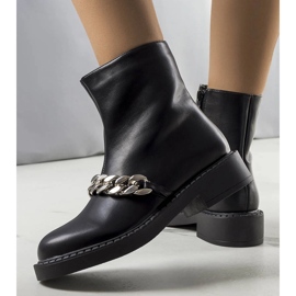 Schwarze isolierte Stiefel von Larion 1