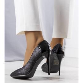 Schwarze Glitzerpumps von Naina 2