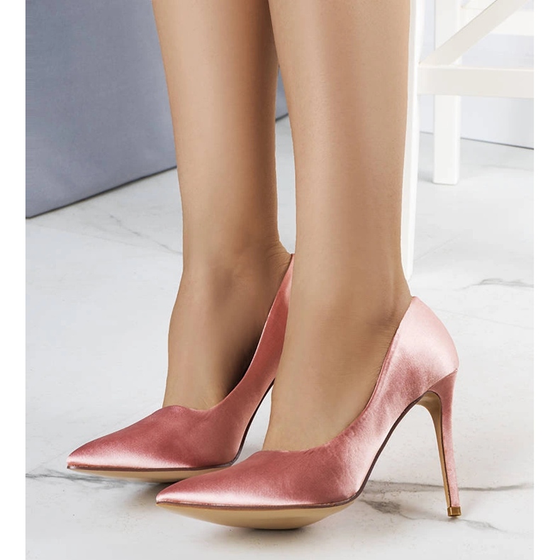 Pinke Pins mit Satin-Finish von Lochlan rosa 1