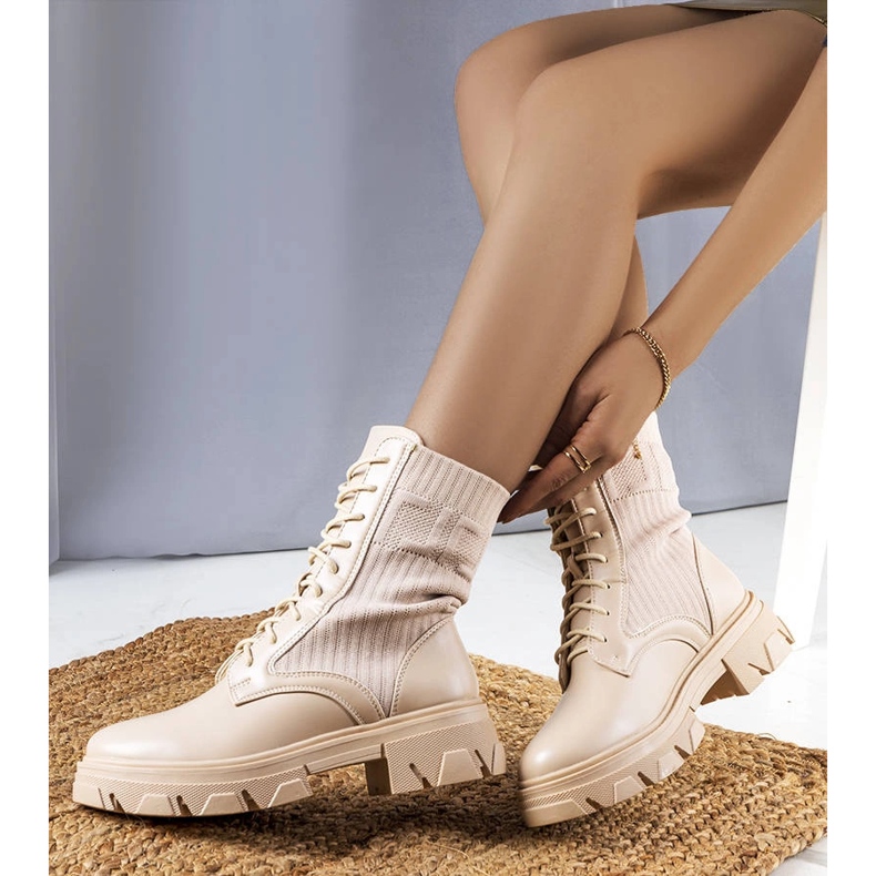 Beige Wanderschuhe von Kori 1