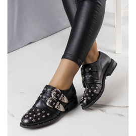 Schwarze Boisi-Schuhe mit Nieten 1