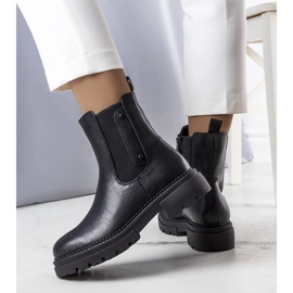 Schwarze isolierte Stiefel von Caron 1