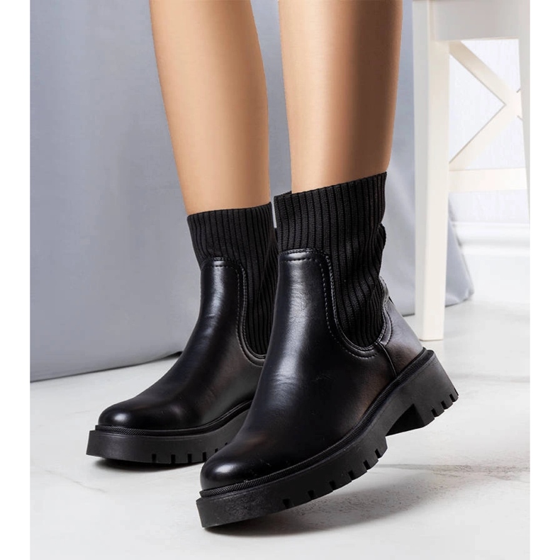 Caland schwarz isolierte Stiefel 1