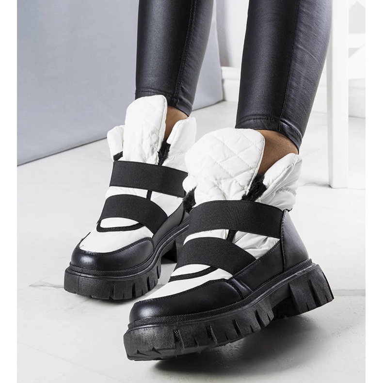 Weiße isolierte Schneestiefel zum Hineinschlüpfen von Francisco 1