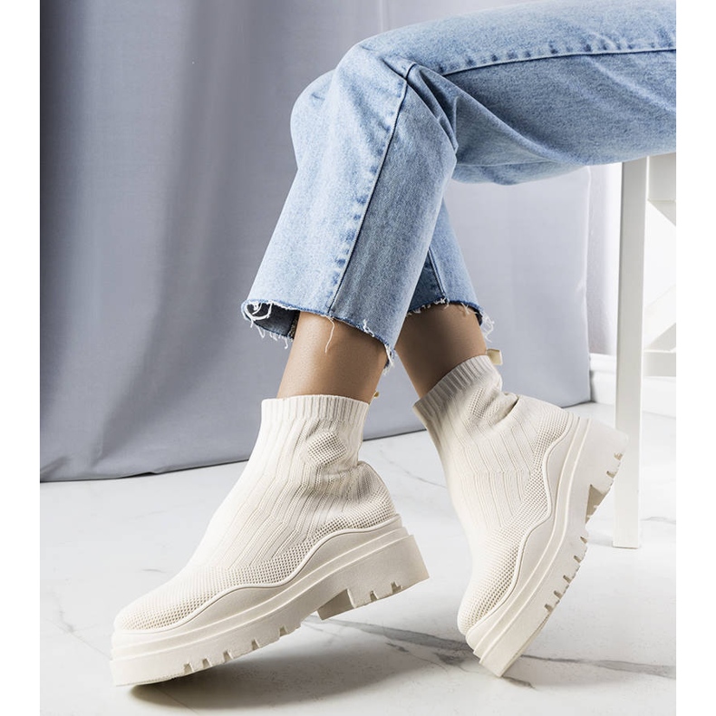 BM Cali beige Sockenstiefel 1