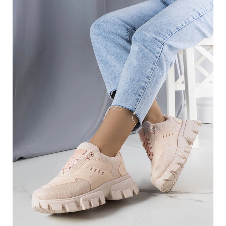 Rosa Sneaker mit massiver Sohle von Inez 1