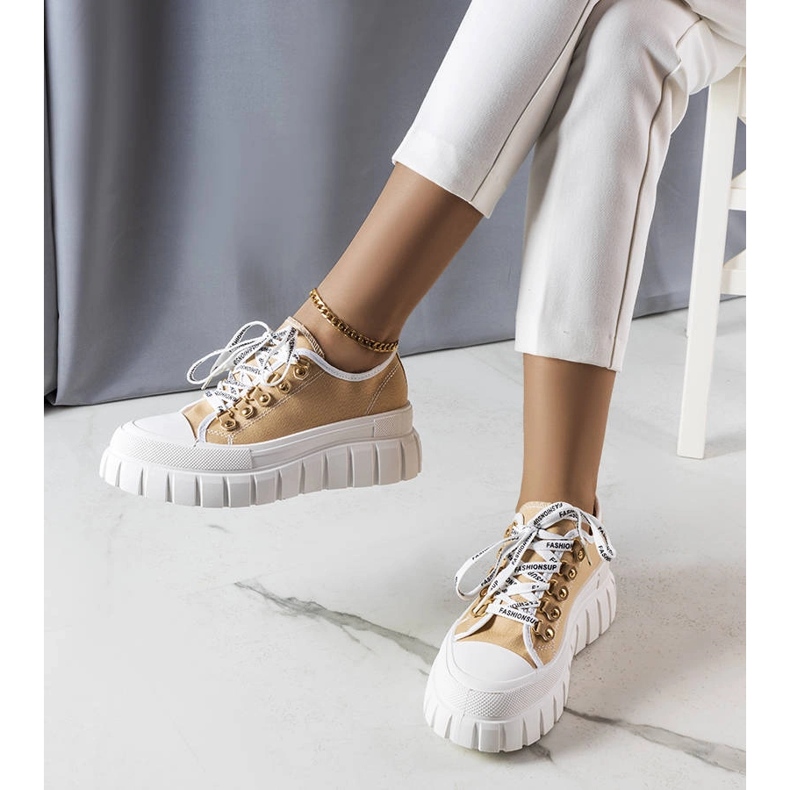 Beige Plateausneaker von Toni 1