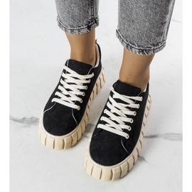 BM Pamela schwarze Plateau-Sneakers 1