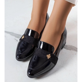 Vinceza Pumps aus schwarzem Lackleder 1