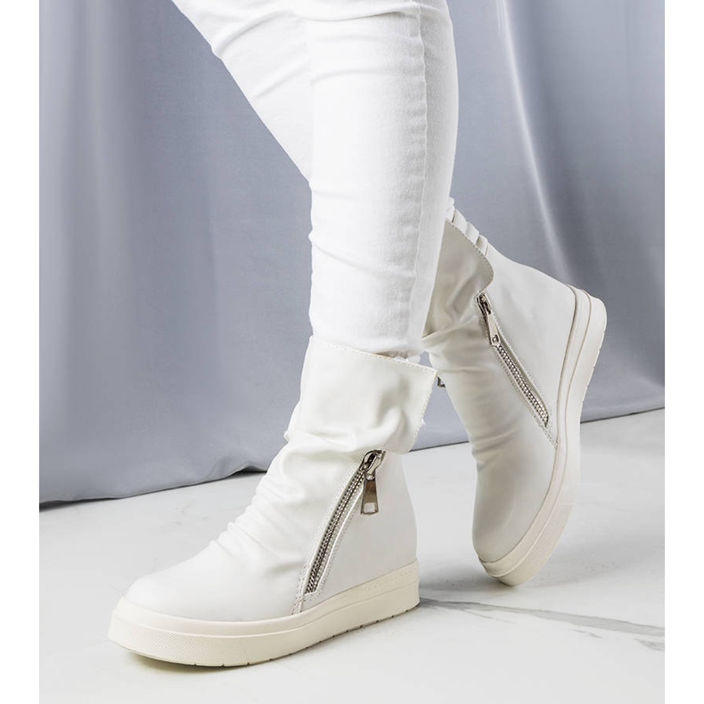 PA1 Weiße Keilstiefel von Monique 2