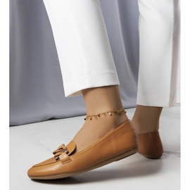 Braune Loafer mit Kette von Mamie 1