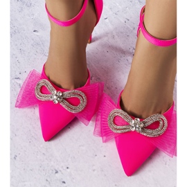 Pinke Pins mit Schleife und Zirkonias von Bussi rosa 1