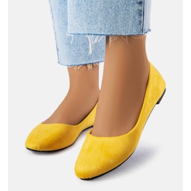 BM Gelbe Ballerinas aus Öko-Wildleder von Donatien 1