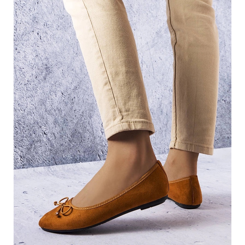 Braune Ballerinas mit Chandonnet-Schleife 1