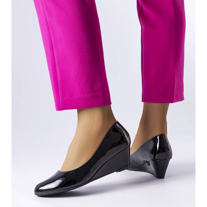 Patentierte Keilpumps von Casgra schwarz 1