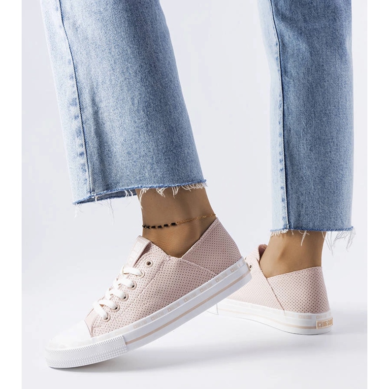 Beige durchbrochene Turnschuhe Big Star LL274015 1