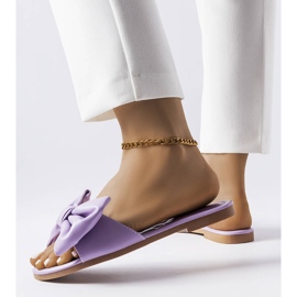 Lila elegante Hausschuhe mit Schleife von Garnier violett 1