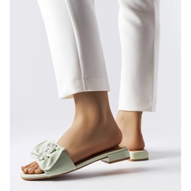 Grüne elegante Hausschuhe mit Strasssteinen von Fifi 1