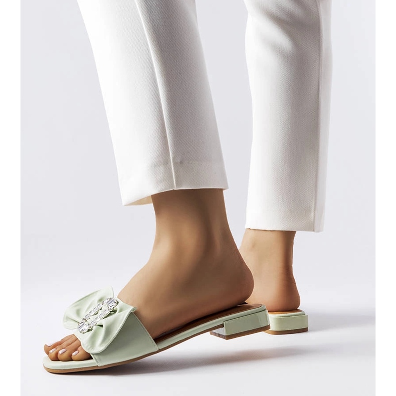 Grüne elegante Hausschuhe mit Strasssteinen von Fifi 1