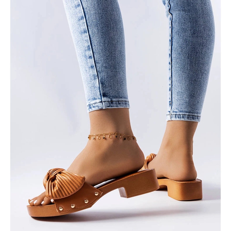 Braune Rochefort-Slider mit niedrigem Absatz 2