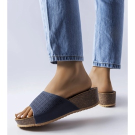 Marineblaue, durchbrochene Keilsandaletten von Bourque 1