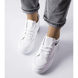 Weiße Sneakers mit Glitzereinsätzen von Bonevil 1